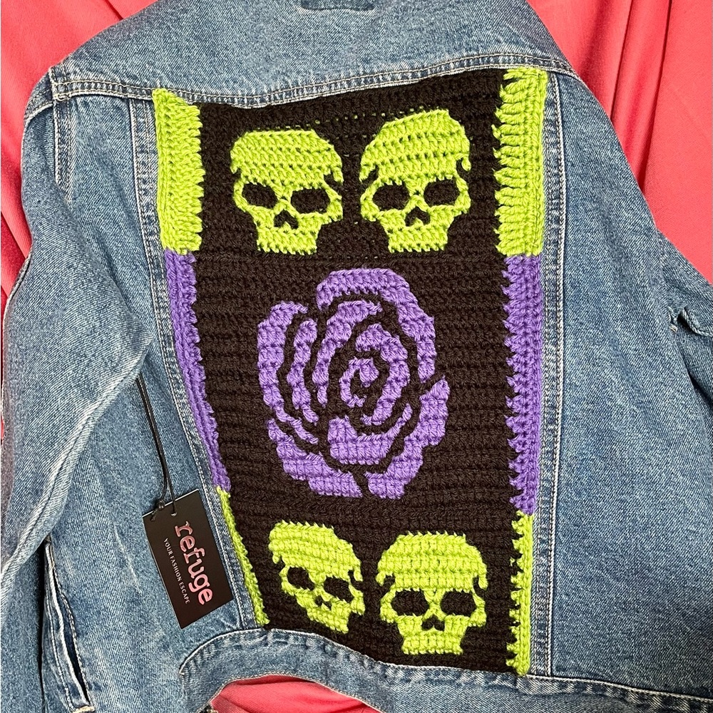 ๐๐Skull and Rose patch jacket ๐๐ - Picture 8 of 8